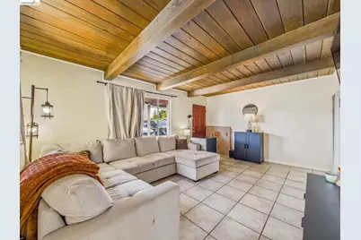 19034 Western Blvd, Hayward, CA 94541 - Photo 9