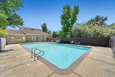 717 Beelard Dr, Vacaville, CA 95687 - Photo 35