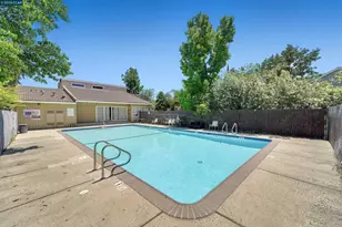 717 Beelard Dr, Vacaville, CA 95687 - Photo 35
