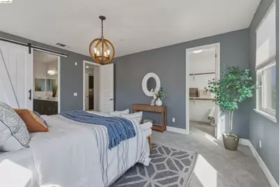 467 Mitchell Ave, Alameda, CA 94501 - Photo 39