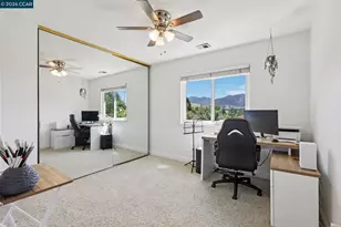 242 El Pueblo Pl, Clayton, CA 94517 - Photo 31