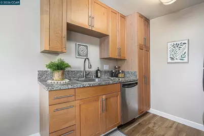 205 Masters Ct #3, Walnut Creek, CA 94598 - Photo 11