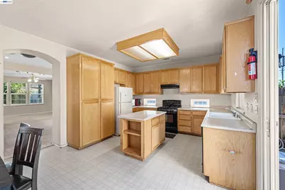 1153 Syracuse Ln, Manteca, CA 95336 - Photo 21