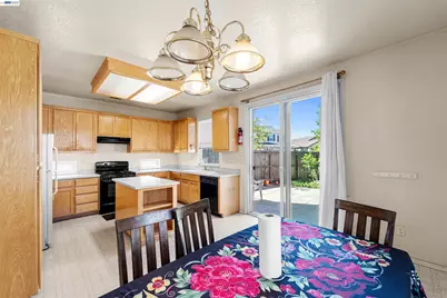 1153 Syracuse Ln, Manteca, CA 95336 - Photo 23