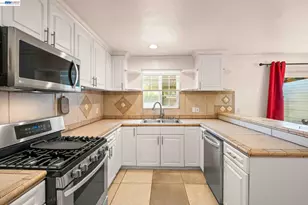 8591 Beverly Ln, Dublin, CA 94568 - Photo 13