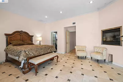 8591 Beverly Ln, Dublin, CA 94568 - Photo 21