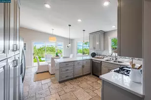 11 Dale Ct, Lafayette, CA 94595 - Photo 7
