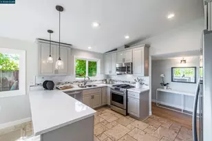 11 Dale Ct, Lafayette, CA 94595 - Photo 9