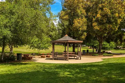 5633 San Antonio St, Pleasanton, CA 94566 - Photo 37