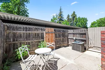 1588 Newborough Dr, Sacramento, CA 95833 - Photo 21