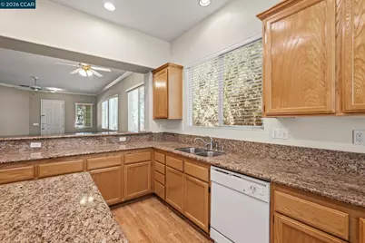 7908 Gazelle Trail Way, Antelope, CA 95843 - Photo 13