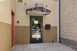 574 48th St, Oakland, CA 94609 - Photo 31