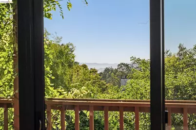 576 Vistamont Ave, Berkeley, CA 94708 - Photo 17