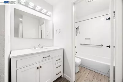 2077 Washington Ave #212, San Leandro, CA 94577 - Photo 13