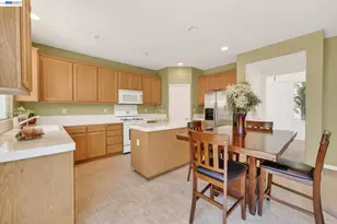 9348 Vintner Cir, Patterson, CA 95363 - Photo 15