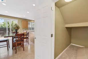 9348 Vintner Cir, Patterson, CA 95363 - Photo 11