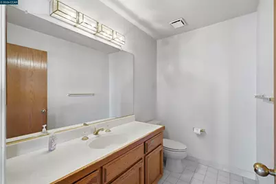 2055 Cypress Pt, Discovery Bay, CA 94505 - Photo 37