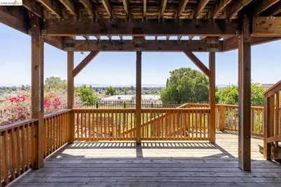7523 Outlook Ave, Oakland, CA 94605 - Photo 51