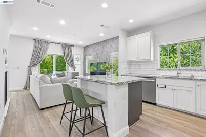 1250 Detroit Ave #1, Concord, CA 94520 - Photo 7