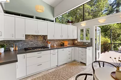 248 The Uplands, Berkeley, CA 94705 - Photo 15