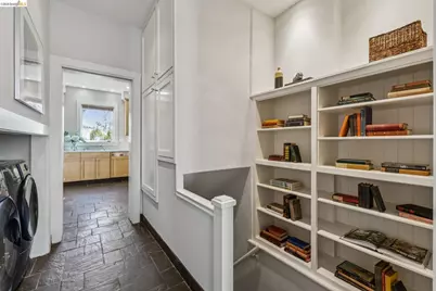 8 Mosswood Rd, Berkeley, CA 94704 - Photo 39