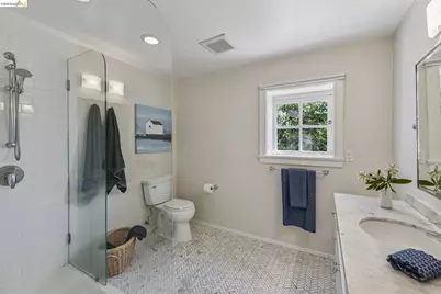 8 Mosswood Rd, Berkeley, CA 94704 - Photo 35
