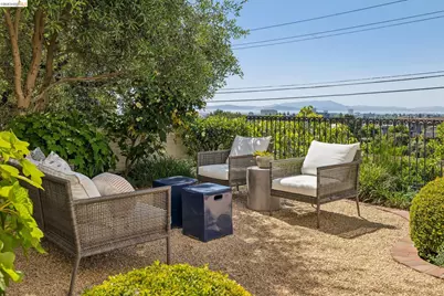 126 Woodland Way, Piedmont, CA 94611 - Photo 5