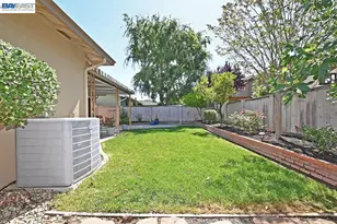 827 Caliente Ave, Livermore, CA 94550 - Photo 21