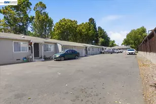 882 Tennyson Rd, Hayward, CA 94544 - Photo 9