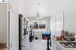 882 Tennyson Rd, Hayward, CA 94544 - Photo 45