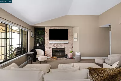 5012 Lakeview Dr #201, San Ramon, CA 94582 - Photo 3