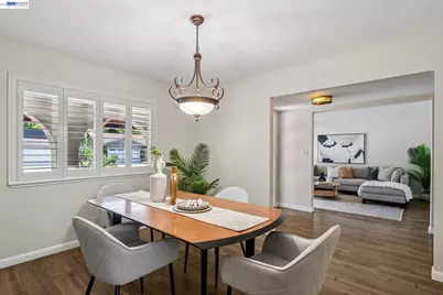 7403 Hillsdale Dr, Pleasanton, CA 94588 - Photo 11