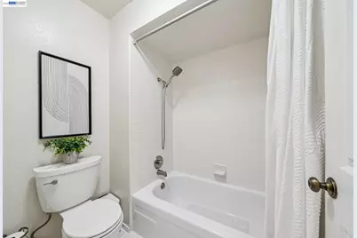 7403 Hillsdale Dr, Pleasanton, CA 94588 - Photo 47