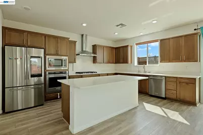 15887 Brownstone Ct, Lathrop, CA 95330 - Photo 19