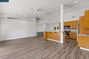 2037 Highland Dr, Concord, CA 94520 - Photo 13