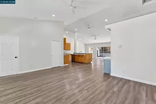 2037 Highland Dr, Concord, CA 94520 - Photo 5