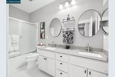 228 1st St, Benicia, CA 94510 - Photo 27