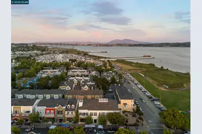 228 1st St, Benicia, CA 94510 - Photo 47