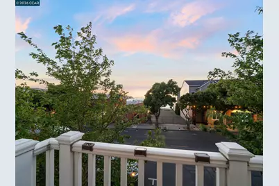 228 1st St, Benicia, CA 94510 - Photo 3