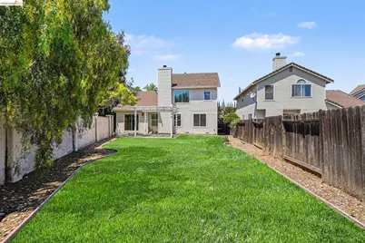 2129 Stratford Ct, Antioch, CA 94509 - Photo 27