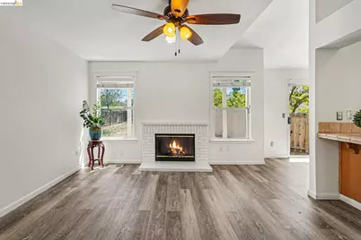 2129 Stratford Ct, Antioch, CA 94509 - Photo 7