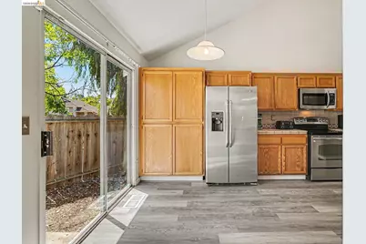 2129 Stratford Ct, Antioch, CA 94509 - Photo 9