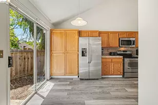 2129 Stratford Ct, Antioch, CA 94509 - Photo 9