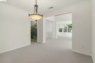 1050 Overland Pl, Vacaville, CA 95687 - Photo 15