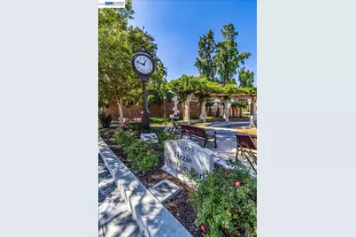 446 Pismo Ct, Livermore, CA 94550 - Photo 39