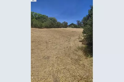 4060 Lambert Rd, El Sobrante, CA 94803 - Photo 5