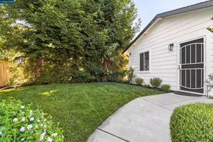 19175 Carlton Ave, Castro Valley, CA 94546 - Photo 35