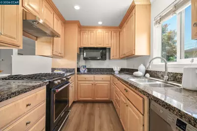 1346 Maryland Dr, Concord, CA 94521 - Photo 17