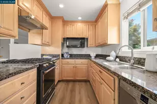 1346 Maryland Dr, Concord, CA 94521 - Photo 17
