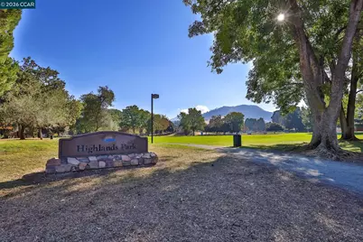 1346 Maryland Dr, Concord, CA 94521 - Photo 47